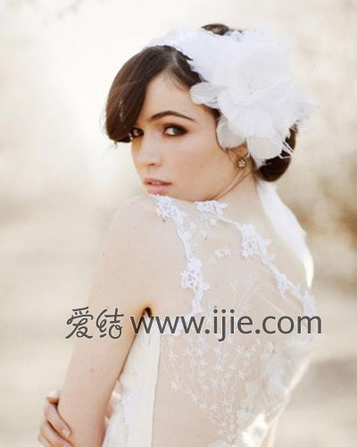 粉白婚纱有吗_动漫头像女粉白