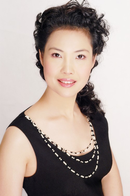 偷梦鸽内衣_内衣美女