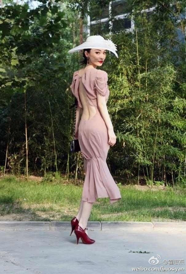 熊乃瑾李小璐身高对比图片