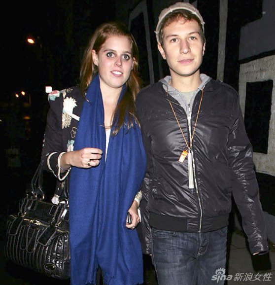 英公主为爱苦瘦身 <em>肥妹</em>如今也<em>穿</em>迷你裙 -- 佛山