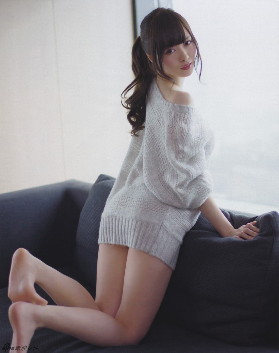 日本"素肌美人"白石麻衣清新美照 白皙粉嫩