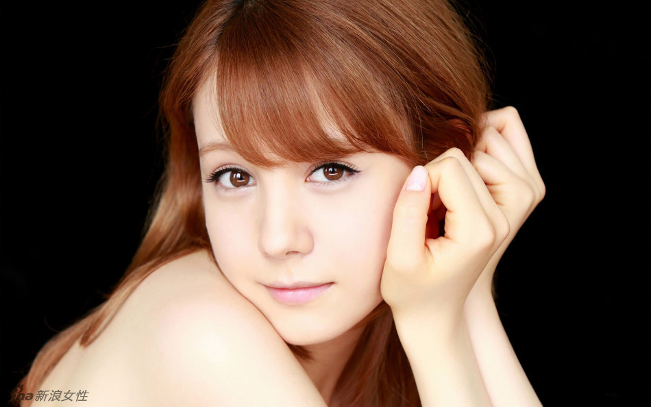 <em>日本90后混血</em>小美女清新美照 甜美娇俏 | 笑味