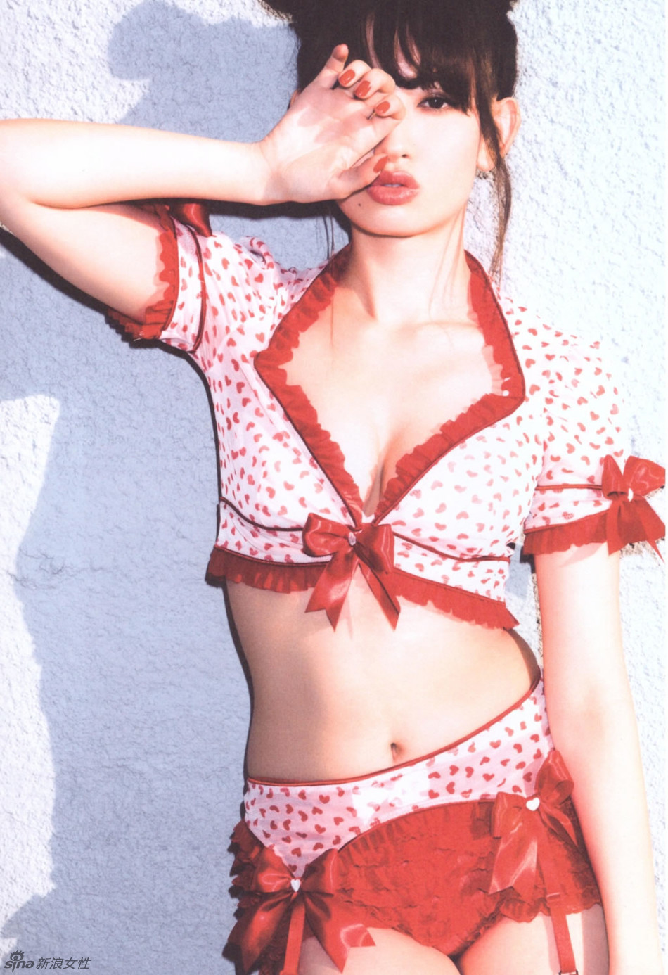 AKB48最性感女神小嶋阳菜破尺度写真!