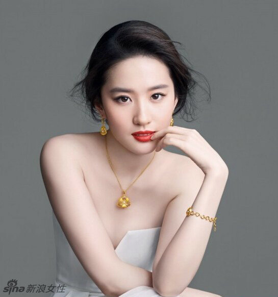 神仙姐姐刘亦菲有主儿了！盘点女神性感瞬间