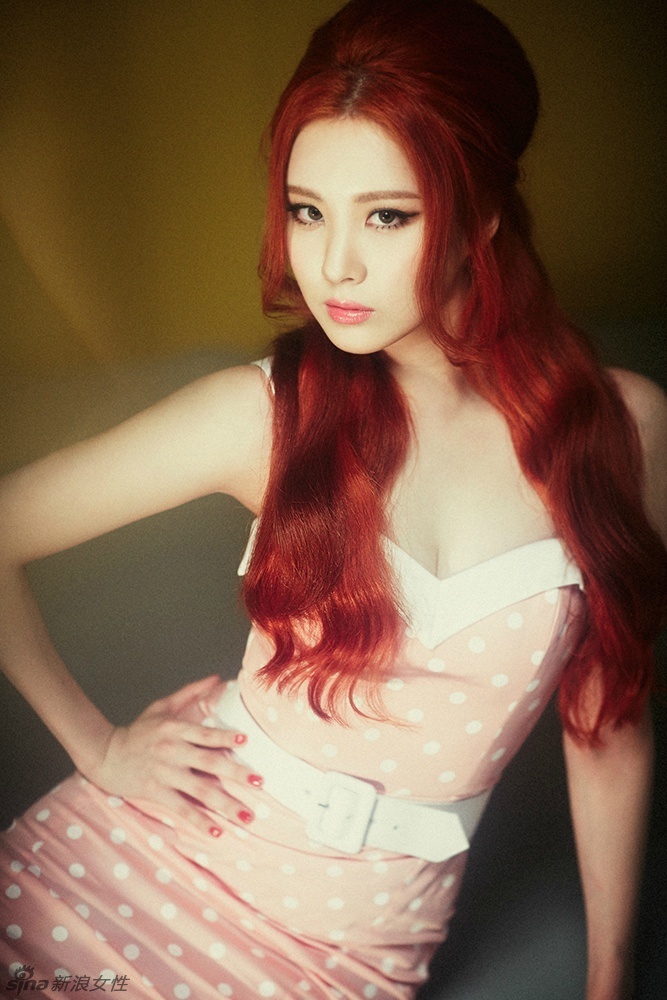 少女时代变身“性感时代” 复古范优雅迷人