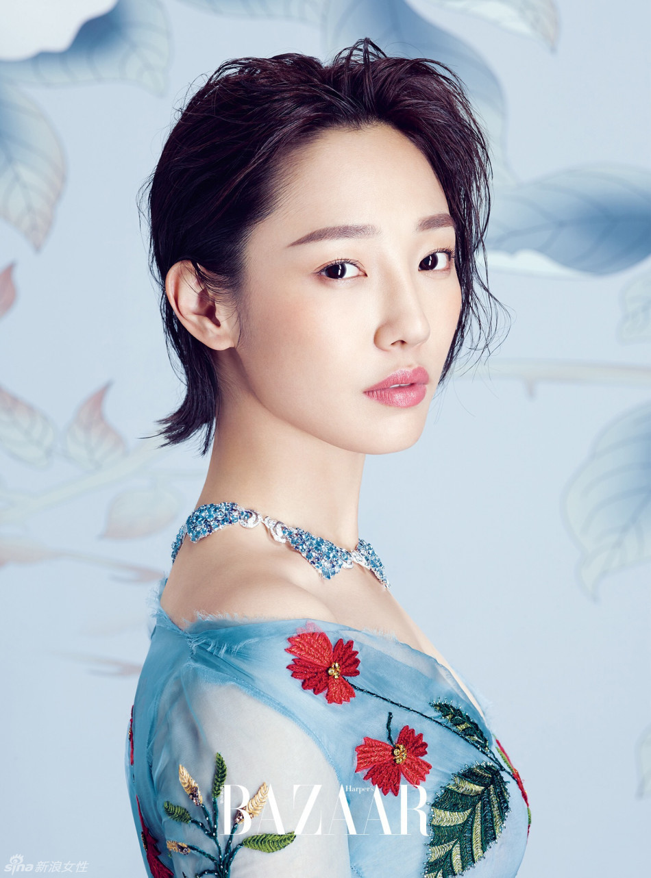 辣妈白百何登杂志封面 清新性感女人味十足