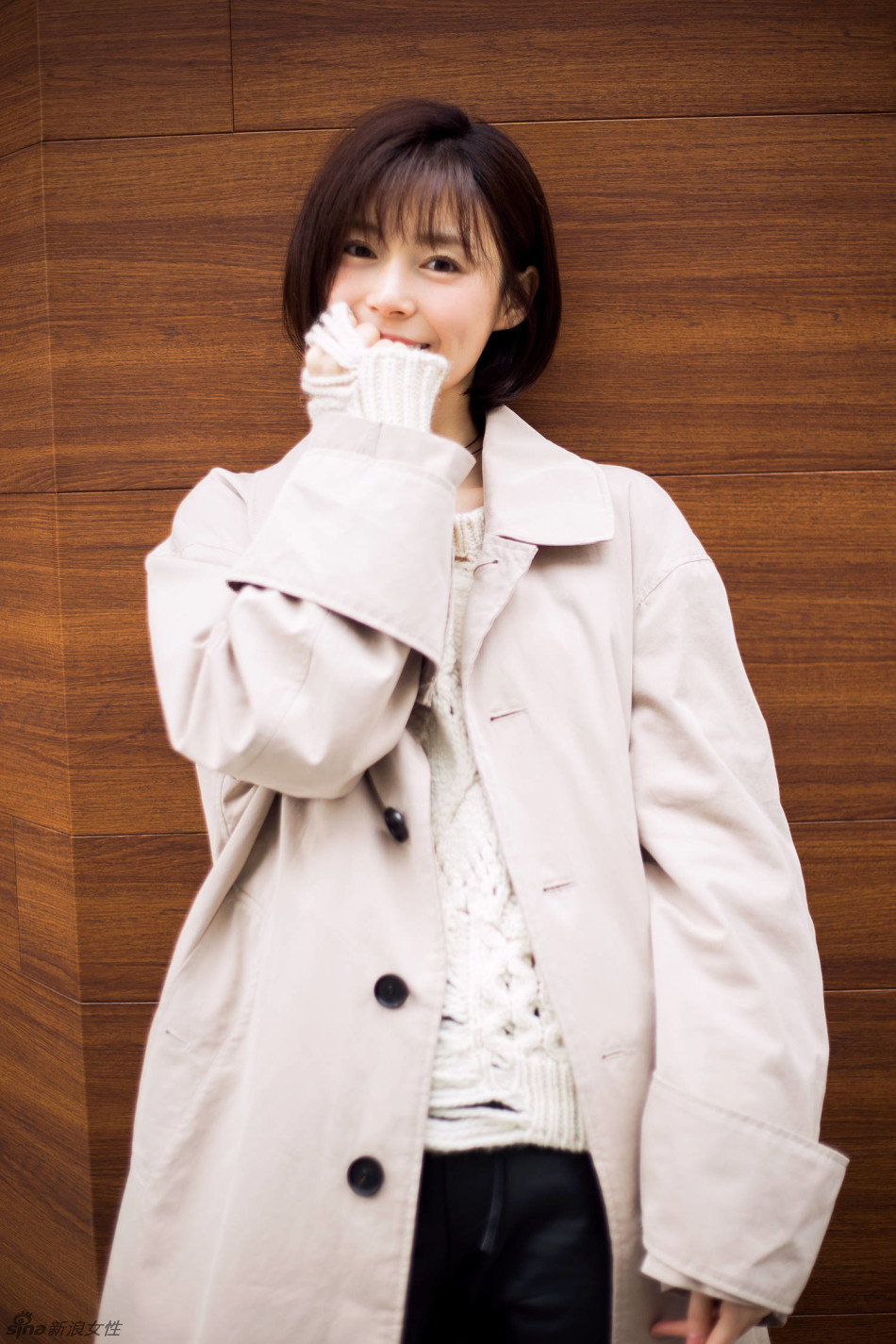 大风衣美女_风衣美女(3)