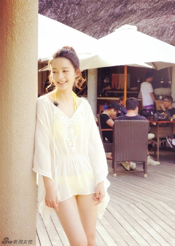 表白李沁姑娘青春可爱