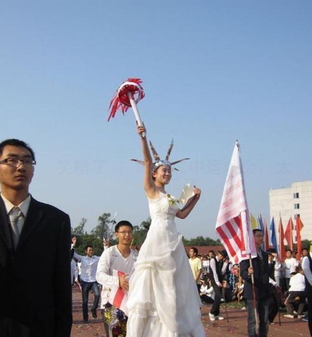 泸县婚纱_泸县二中图片