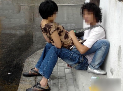 偷拍情人口爆(2)