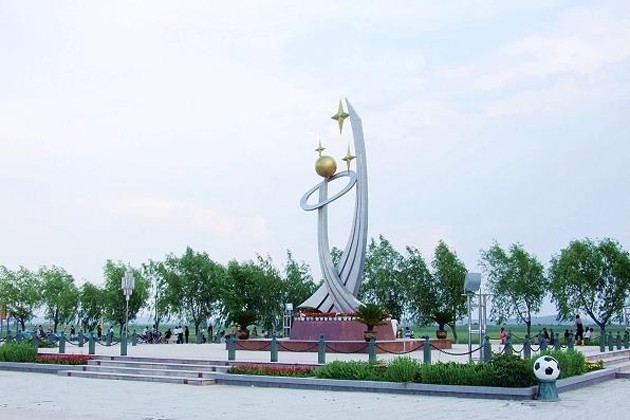巴彦镇人口_巴彦呼舒镇地图