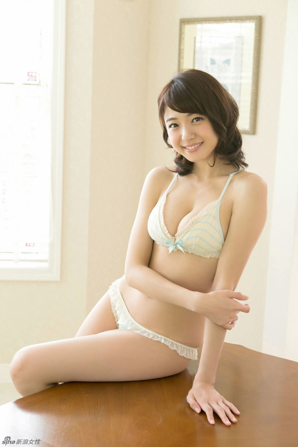 日本内衣模特_日本内衣模特性感照片