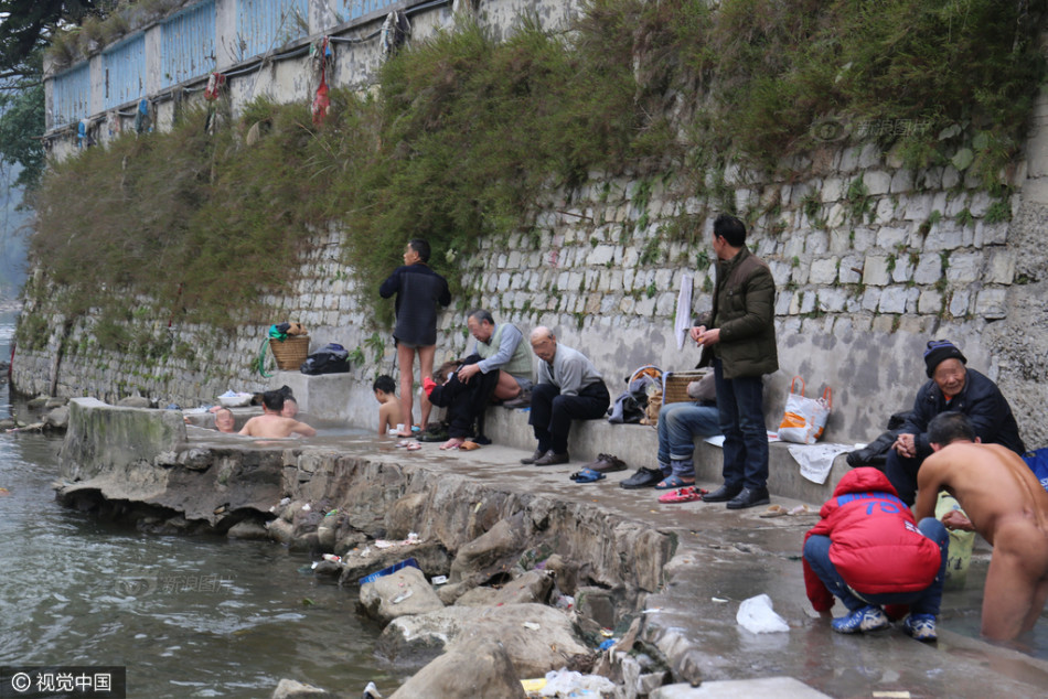 重庆市万盛区人口_万盛区(2)