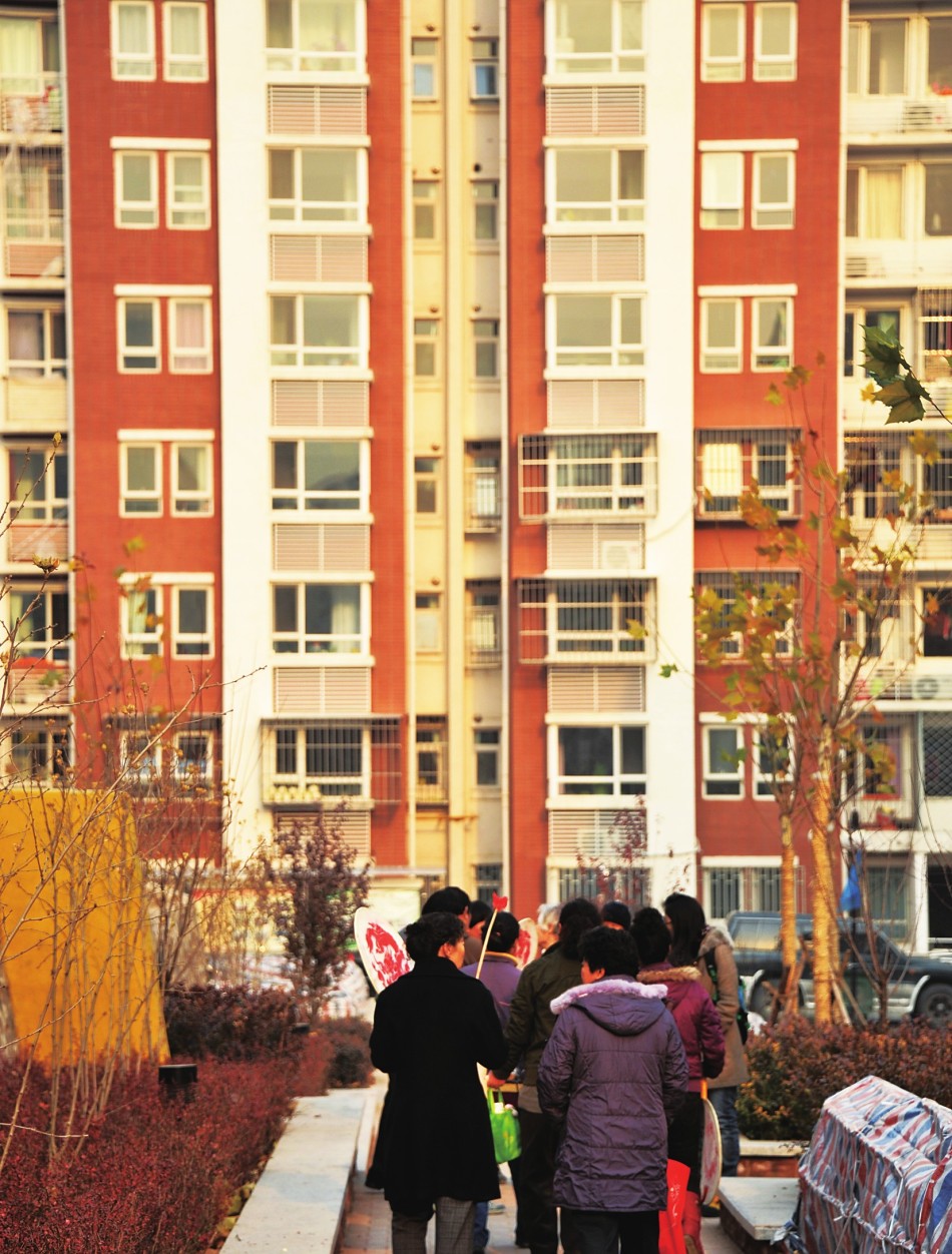 办公室人均面积标准_人均耕地面积图(2)