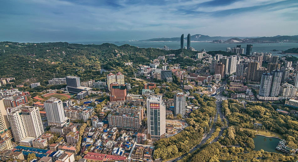 福建人均gdp超广东_广东福建地图(2)