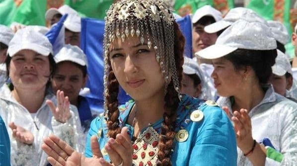 土库曼斯坦国旗_土库曼斯坦人口