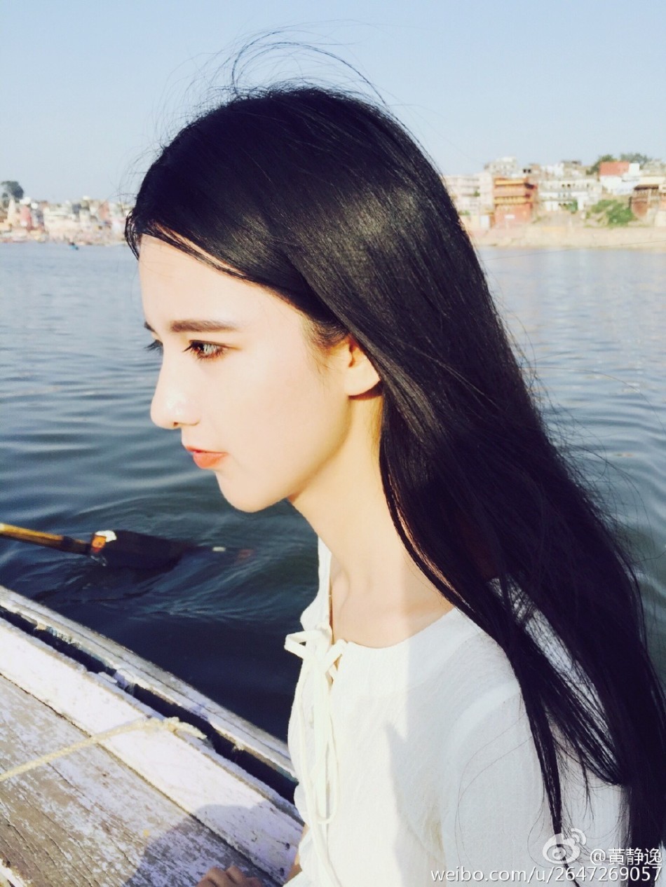 Уƾ