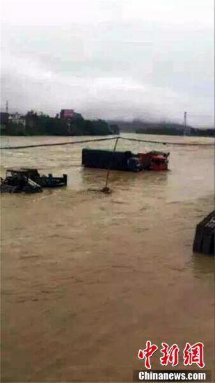 七月暴雨洪涝灾害造成重大损失，315人死亡失踪的悲剧