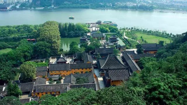 颈椎神经支配分布图_镇江人均可支配收入(3)