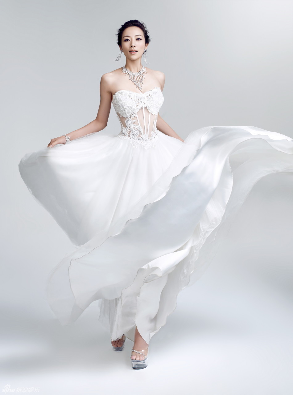 韩雪婚纱照片图片_韩雪穿婚纱的照片(2)