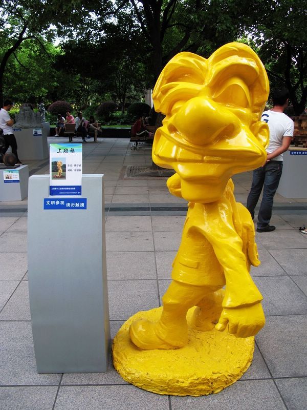 求佳宁娜09年雷人搞笑舞蹈串烧背景音乐…谢