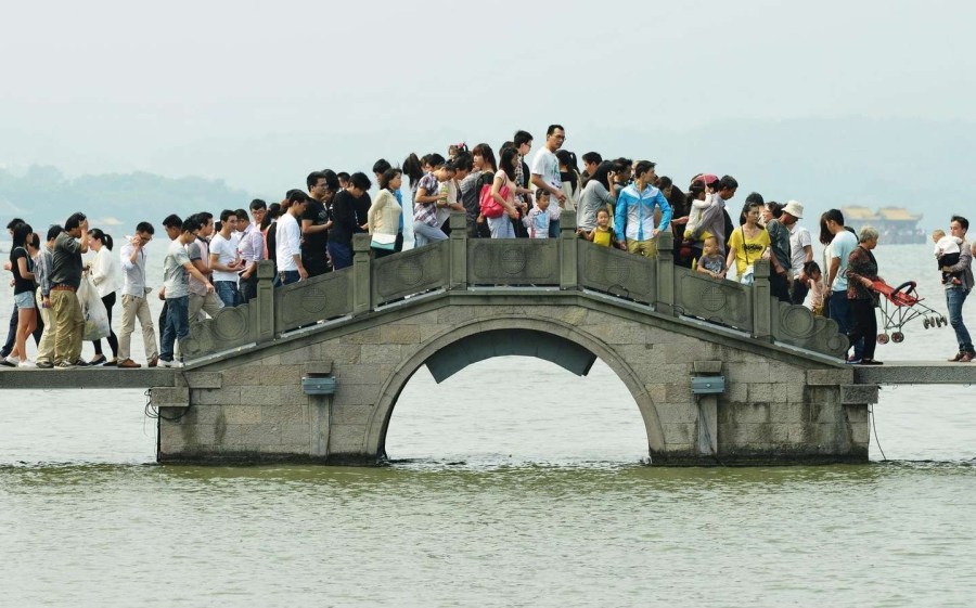 台湾总人口有多少_台湾硬币50元能换多少(2)