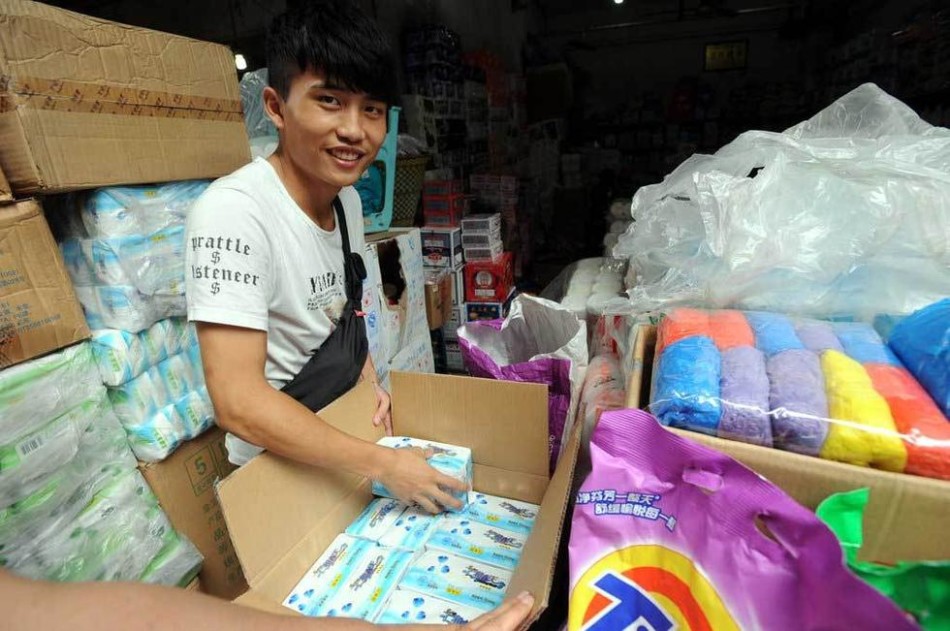 唉!一天挣俩三百块钱,一天输一千多,戒赌又戒不