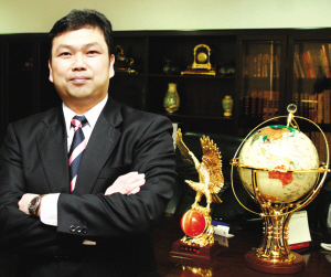 厦门杨董事长_厦门黄金董事长周海滨(2)