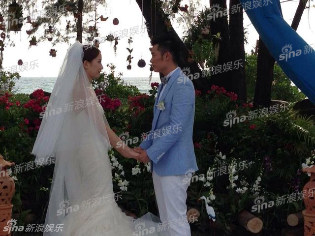 许婧婚纱_许婧婚纱照(3)