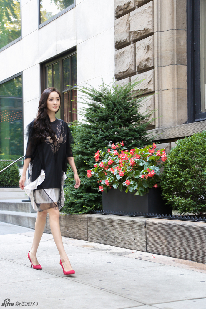 拍照怎么拍显高瘦 33487_2459222_277368.jpg