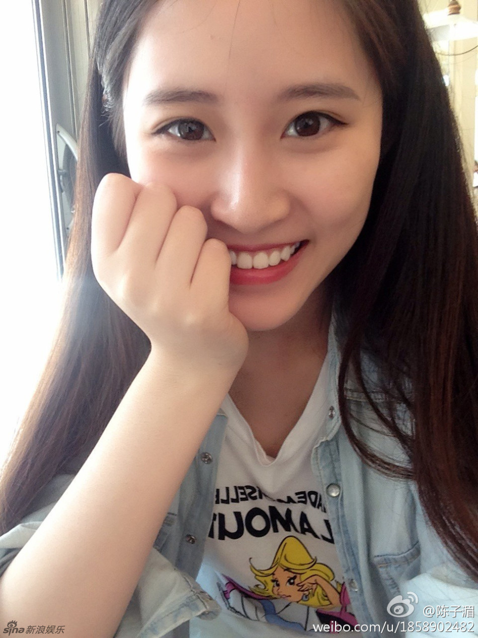 陈子湄笑容甜美