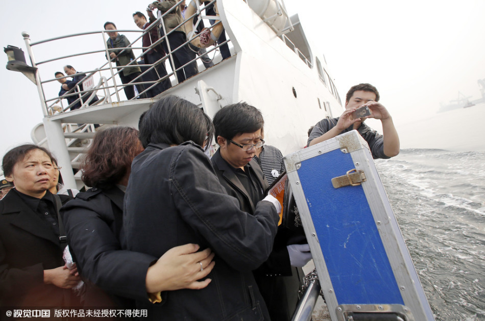 天津港爆炸地点的撬装加油机
