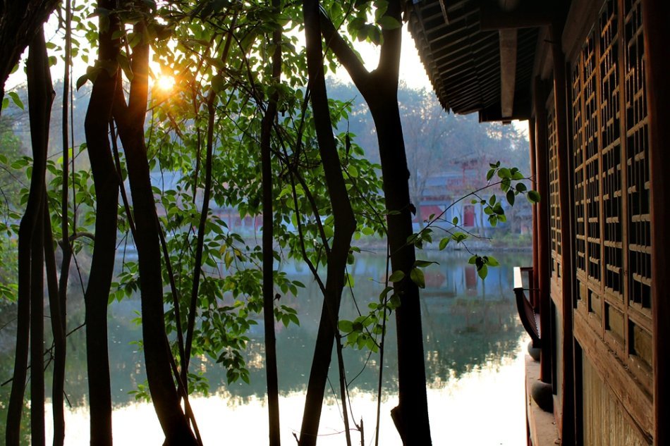 形容庙会热闹的诗句图片 形容庙会热闹的诗句