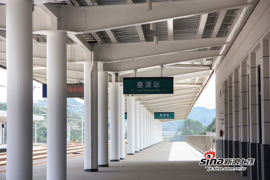 新浪上饶探访即将开通的合福高铁婺源站 - 大江