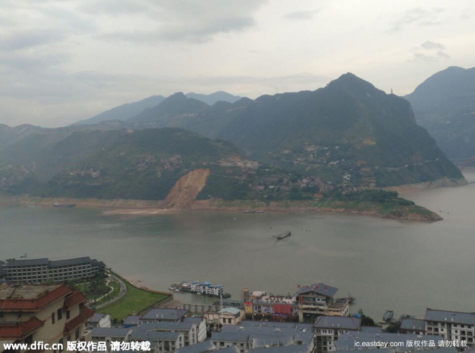 巫山县城人口_...00人赏红叶 巫山县城住宿紧张-重庆频道 区县栏目(3)