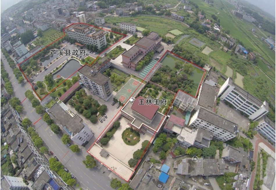 王林“王府”占地近1亩内设门楼后花园