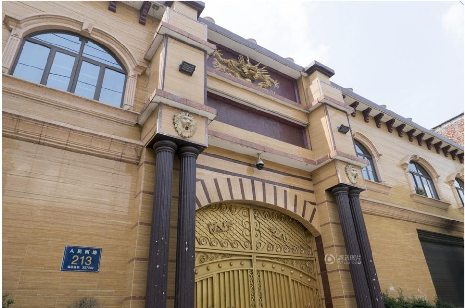 王林“王府”占地近1亩内设门楼后花园