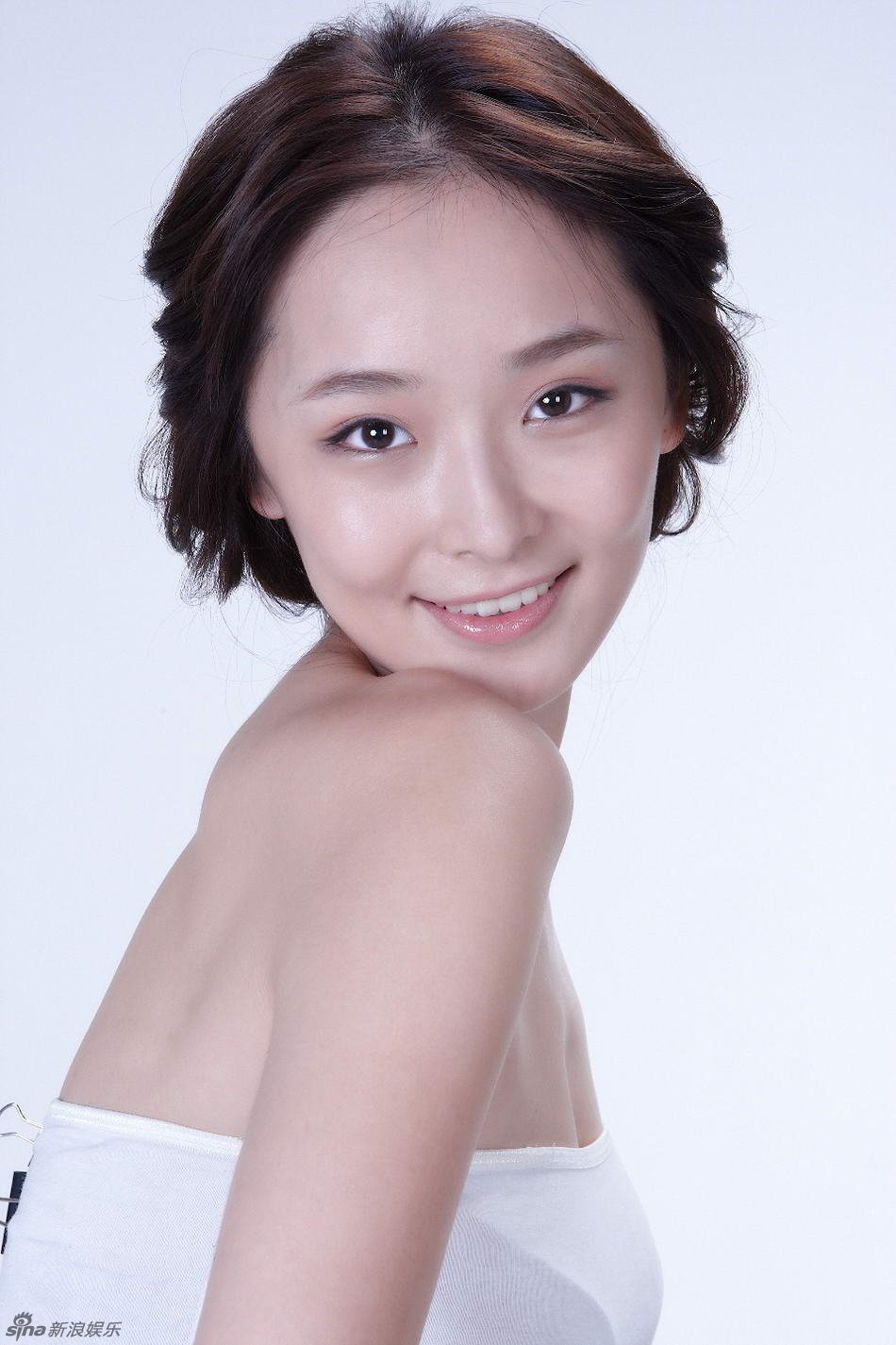 娱乐频道2009年高清幻灯集 > 李曼写真新浪娱乐讯 近日,"谋女郎"李曼