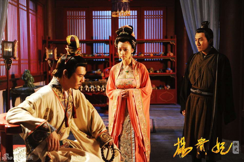 太子妃--张良娣(柳岩饰)同太子李亨(刘灿饰)正在