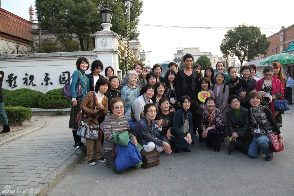 粉丝重游《新上海滩》拍摄地