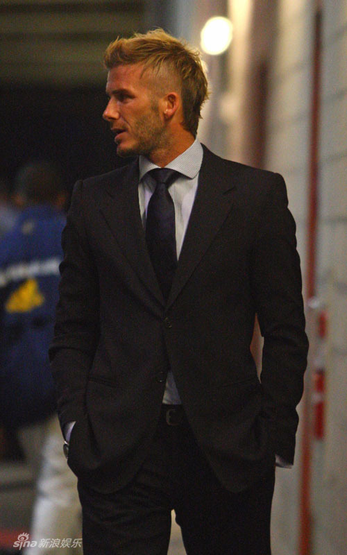 <em>贝克汉姆</em>新<em>发型</em>雷人_新浪图集_新浪网