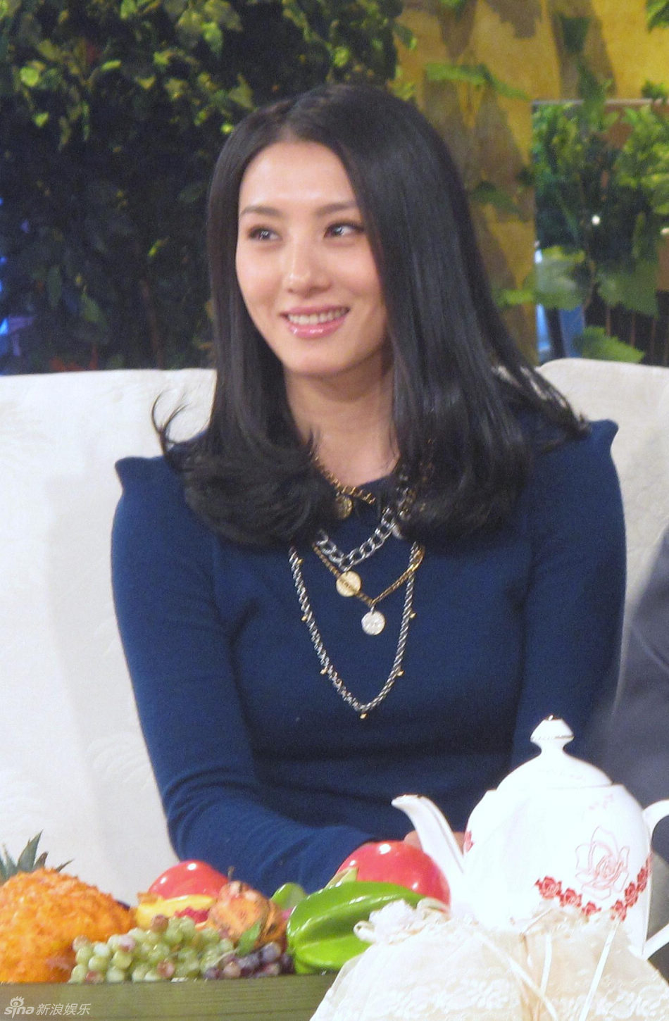 阳光精致面孔