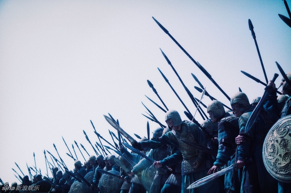 《花木兰》再曝新剧照