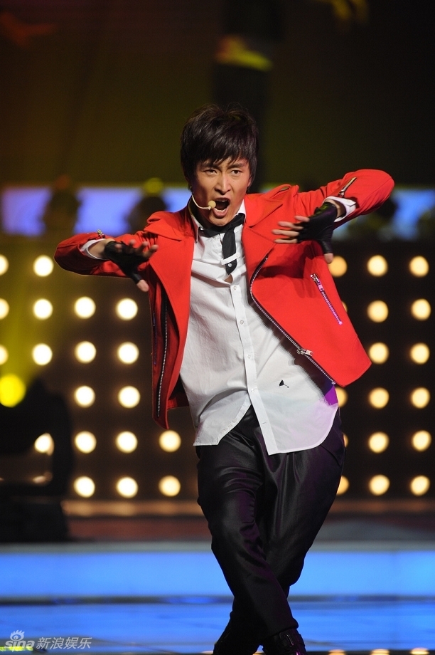 新七小福成员闪动