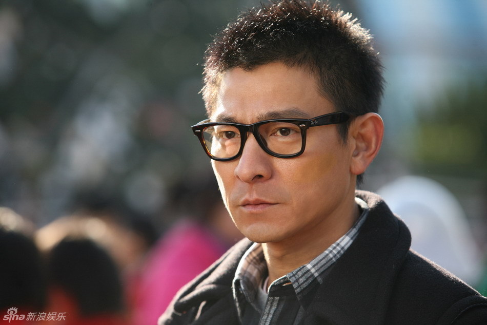 刘德华单人剧照