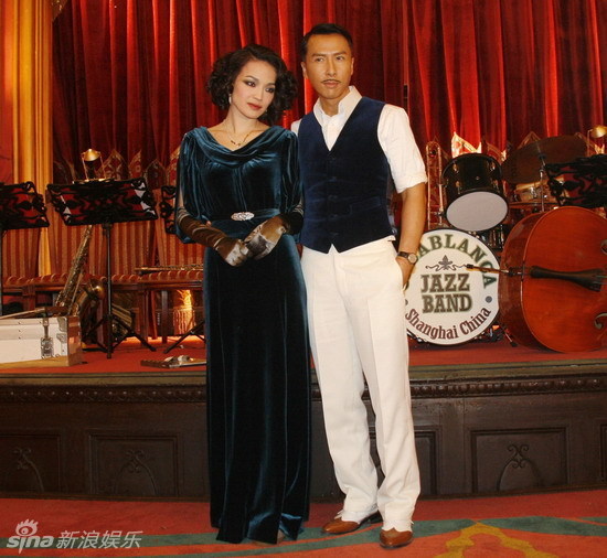 《精武风云》探班 舒淇演舞女甄子丹秀琴艺[4