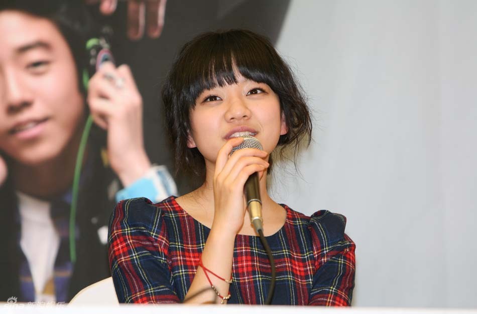 高雅成接受采访