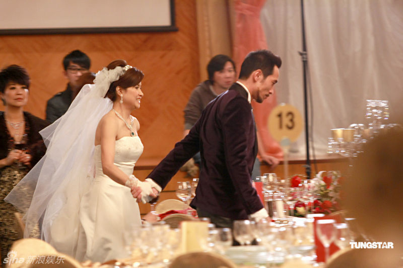 陈豪婚纱_陈豪老婆(2)