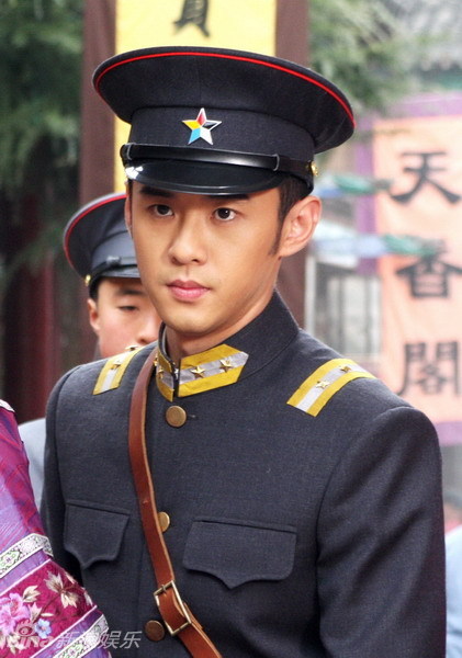 高昊《欢喜婆婆》造型
