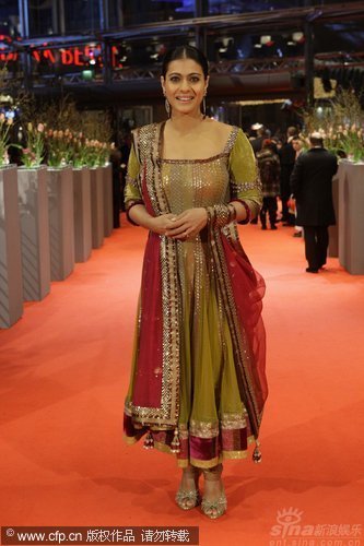 印度民族服装;+2013年浦东民办高中;